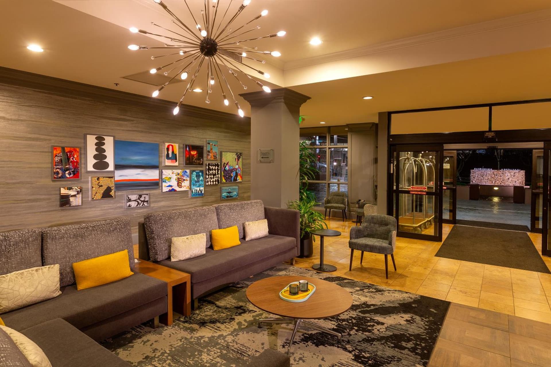 Silver Cloud Hotel - Seattle Broadway gallery photo in Seattle, WA — image 11