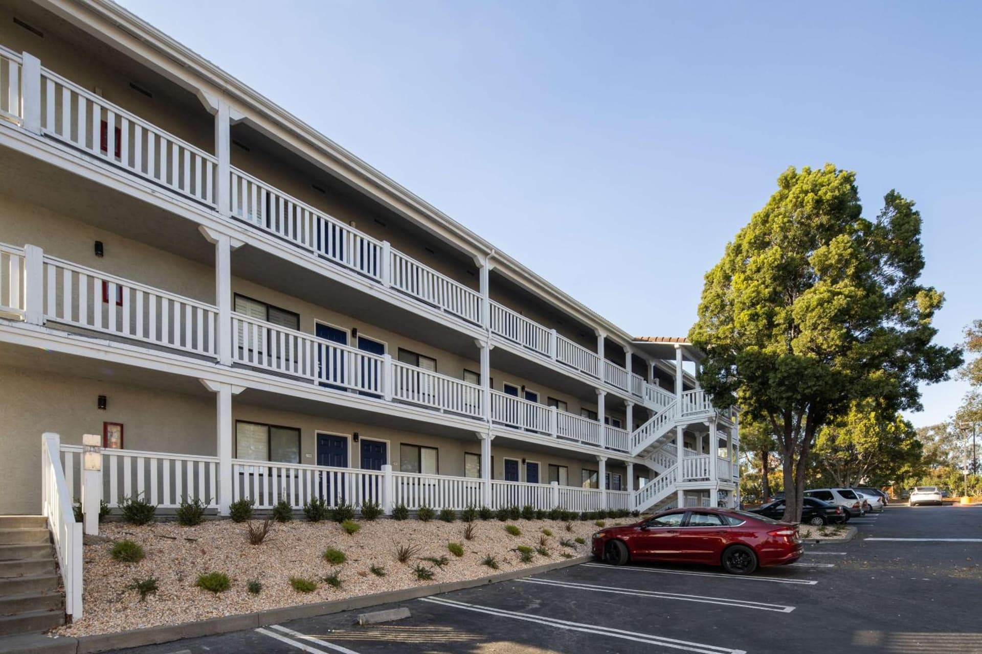 SureStay Hotel by Best Western Fairfield Napa Valley gallery photo in Fairfield, CA — image 17