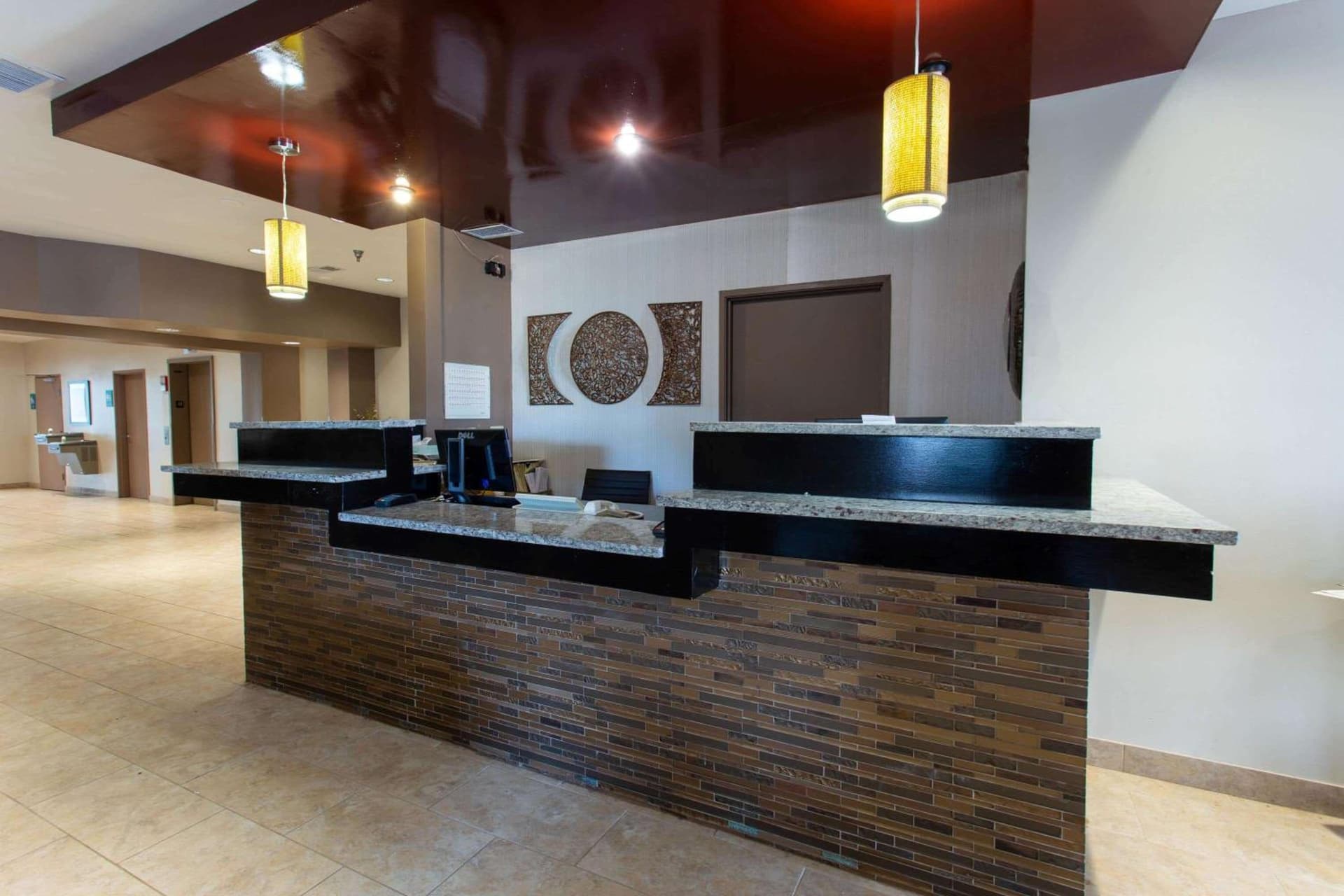 Ramada by Wyndham Glendale Heights/Lombard property views in Glendale Heights, IL — gallery photo 3