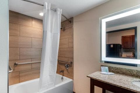 MainStay Suites Denver International Airport property views in Denver, CO — gallery photo 3