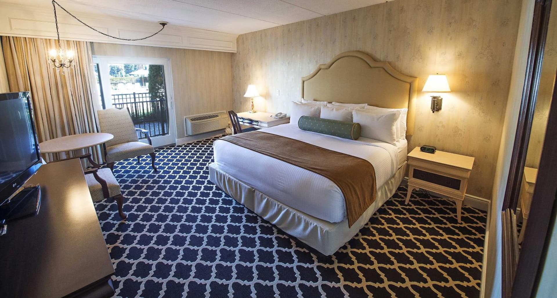 Molly Pitcher Inn property views in Red Bank, NJ — gallery photo 3