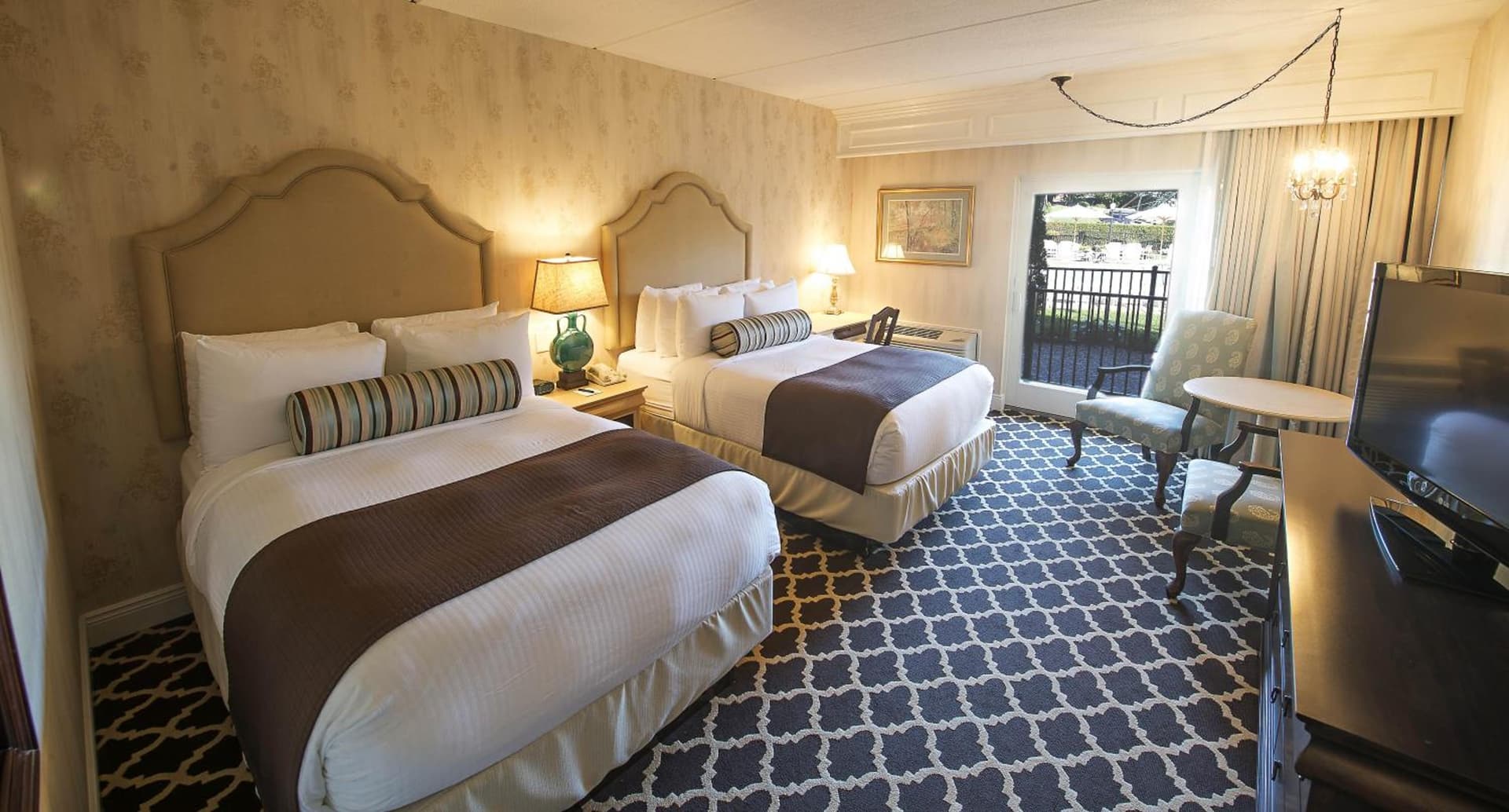 Molly Pitcher Inn interior in Red Bank, NJ — gallery photo 2