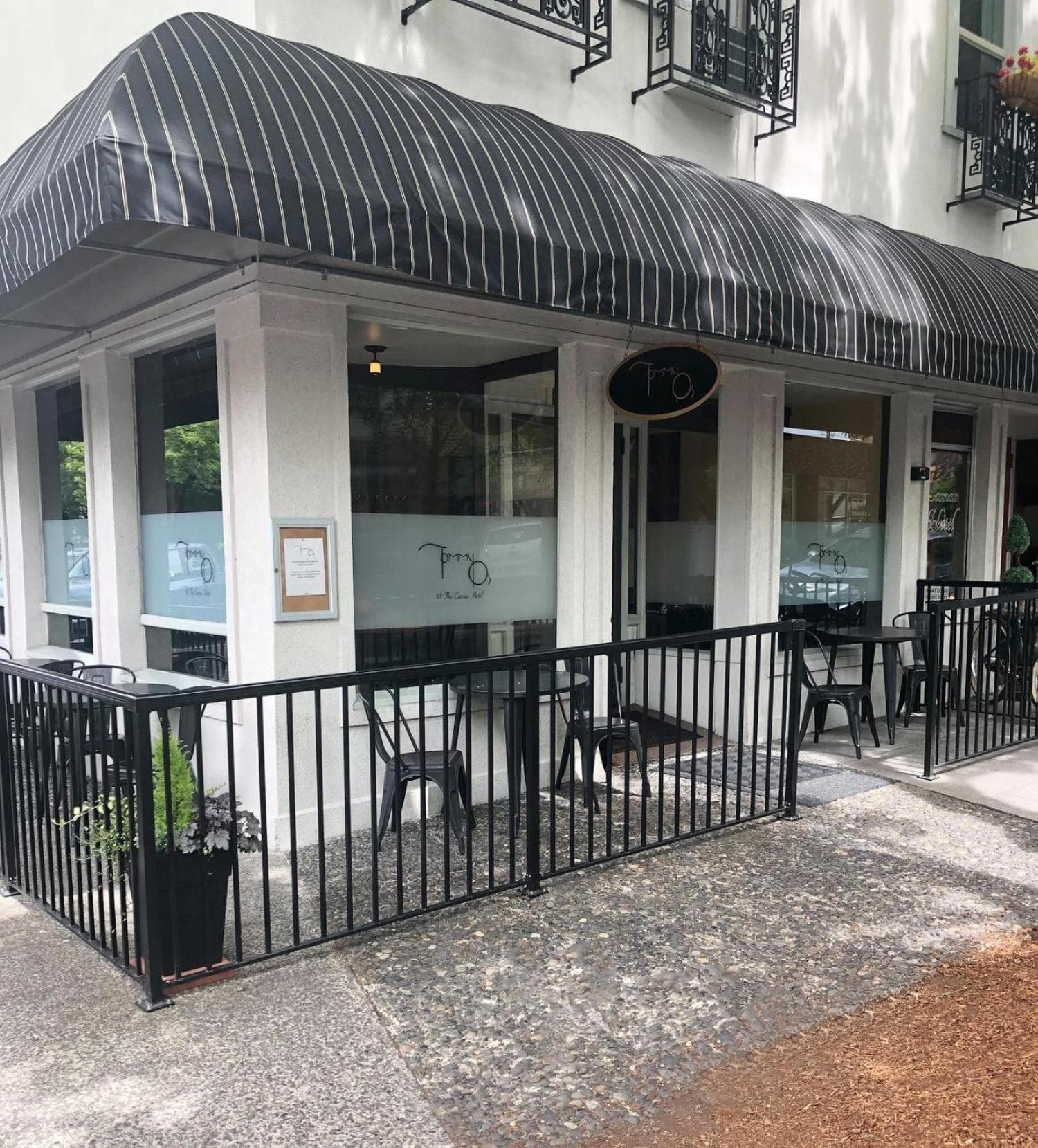 Camas Boutique Hotel interior in Camas, WA — gallery photo 2