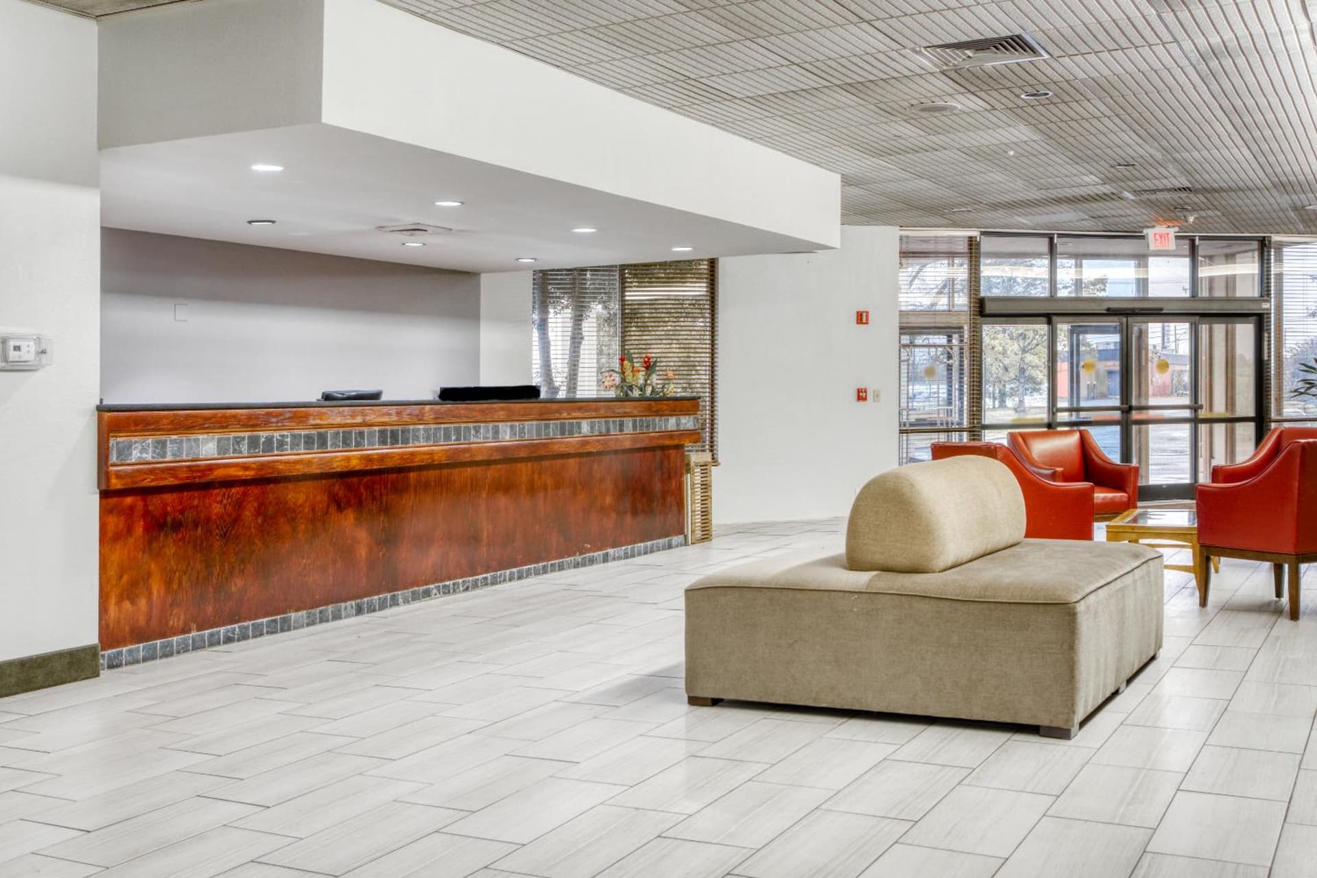 OYO Hotel Burlington South gallery photo in Burlington, NC — image 48