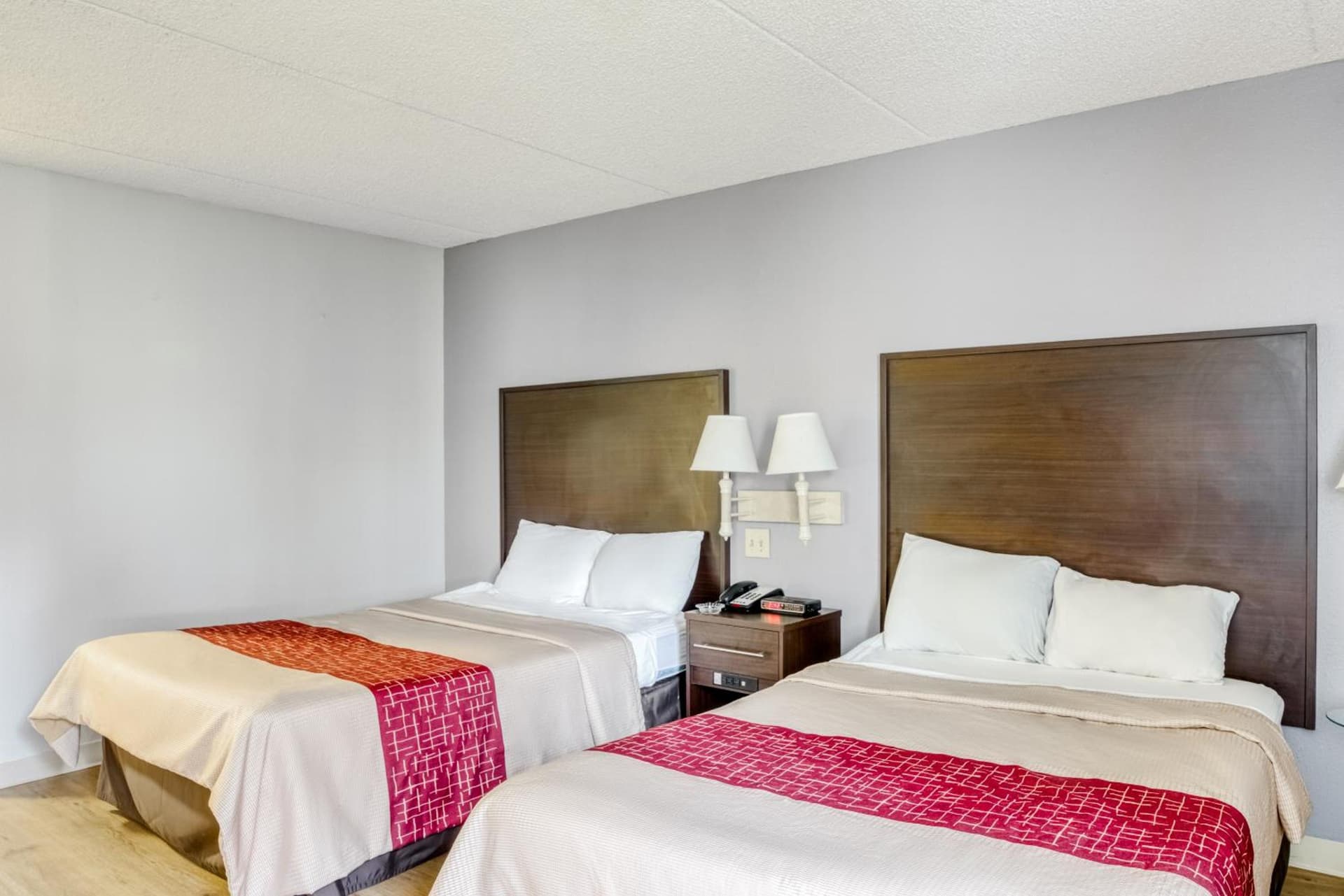 OYO Hotel Burlington South gallery photo in Burlington, NC — image 6