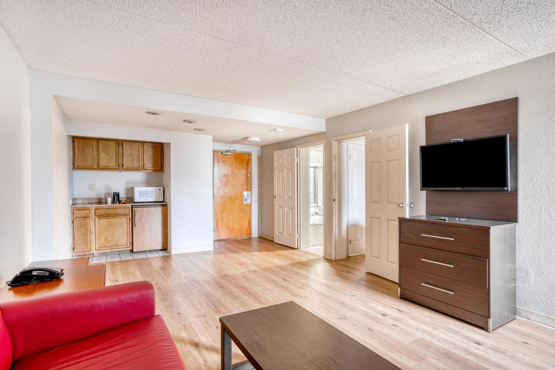 OYO Hotel Burlington South gallery photo in Burlington, NC — image 12