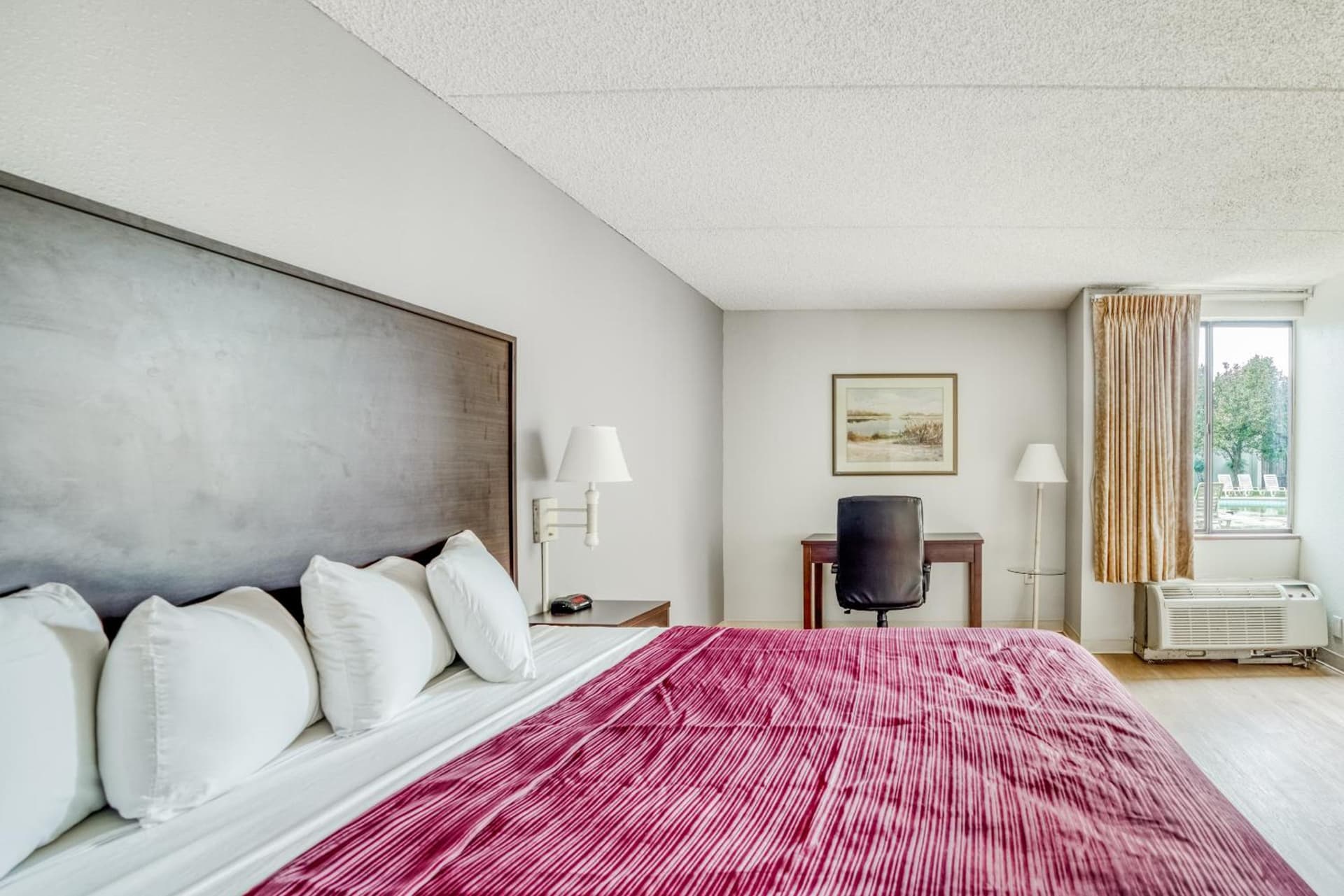 OYO Hotel Burlington South gallery photo in Burlington, NC — image 15