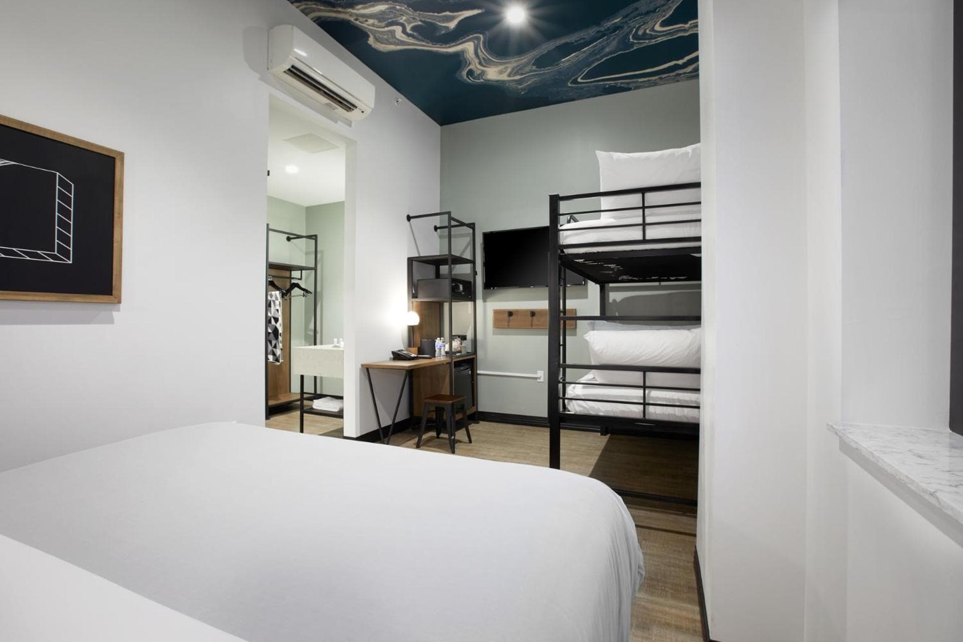 TRYP by Wyndham Pittsburgh/Lawrenceville gallery photo in Pittsburgh, PA — image 59
