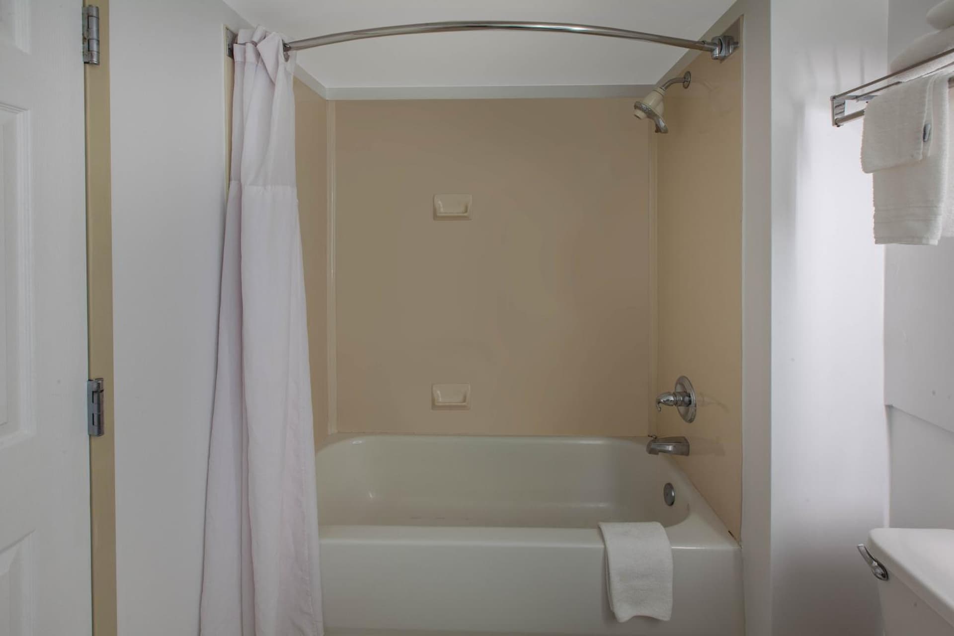 Wingate by Wyndham Oklahoma City Airport gallery photo in Oklahoma City, OK — image 34