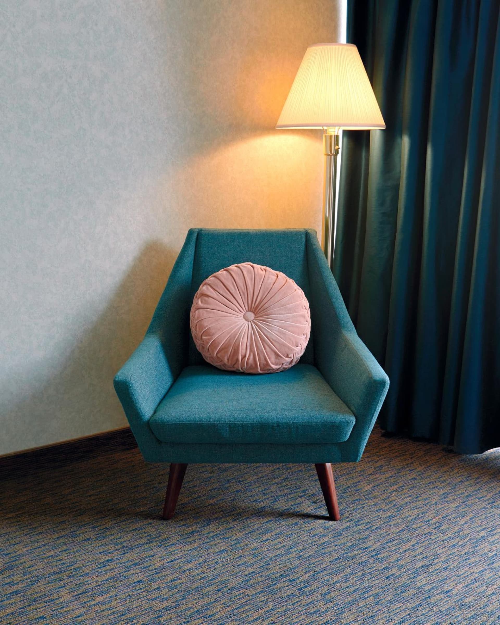 Glendale Express Hotel Los Angeles interior in Glendale, CA — gallery photo 2