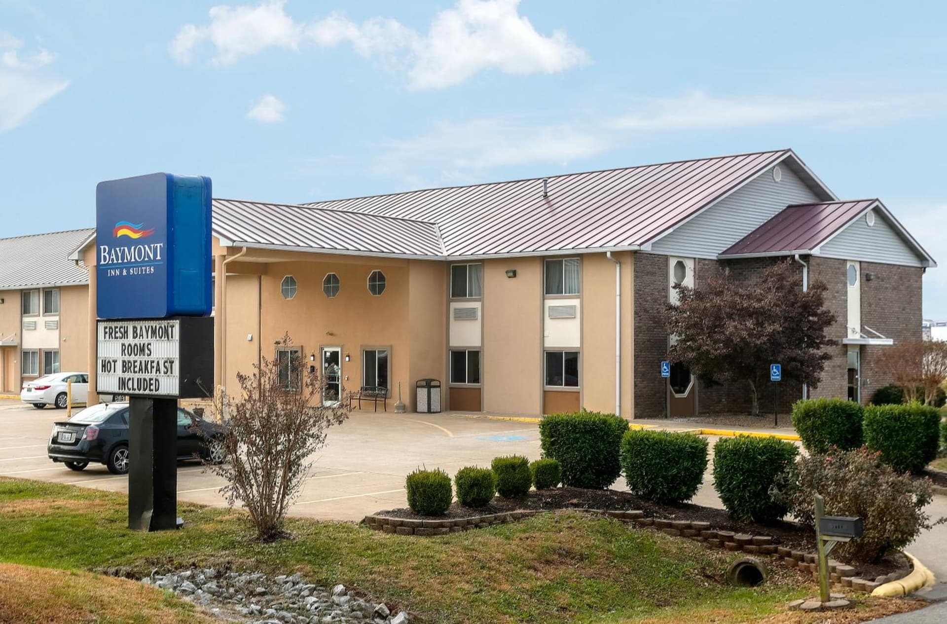 Baymont by Wyndham Bowling Green featured exterior or lobby in Bowling Green, KY — similar hotel
