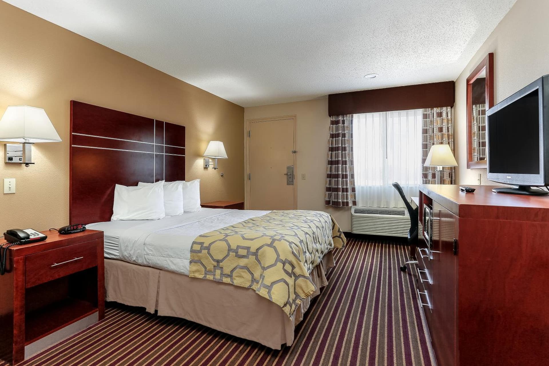Baymont by Wyndham Bowling Green gallery photo in Bowling Green, KY — image 43