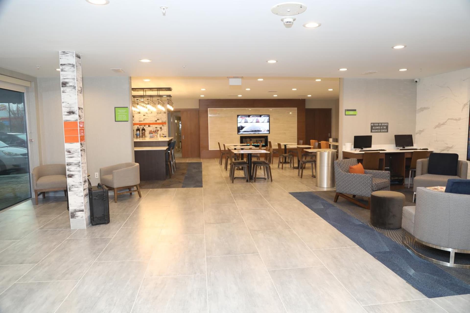 La Quinta by Wyndham Montgomery gallery photo in Montgomery, AL — image 32