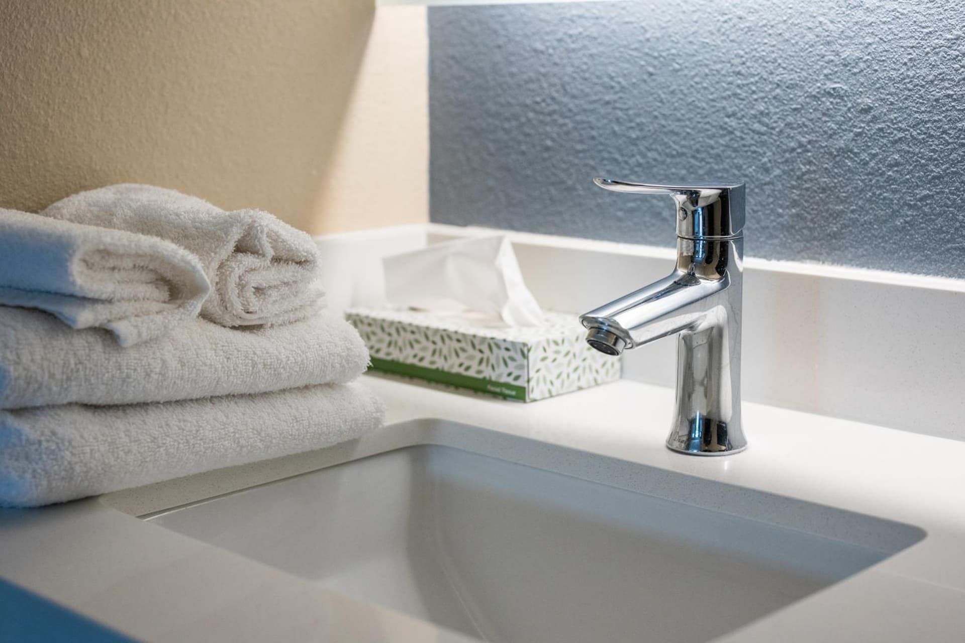 SureStay Hotel by Best Western Fairfield Napa Valley gallery photo in Fairfield, CA — image 9