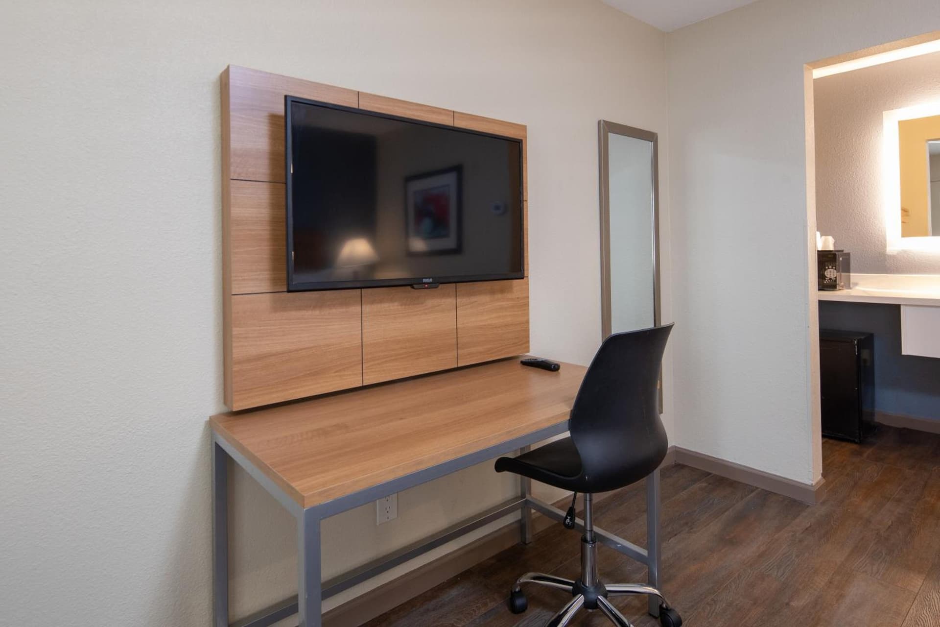 SureStay Hotel by Best Western Fairfield Napa Valley gallery photo in Fairfield, CA — image 6