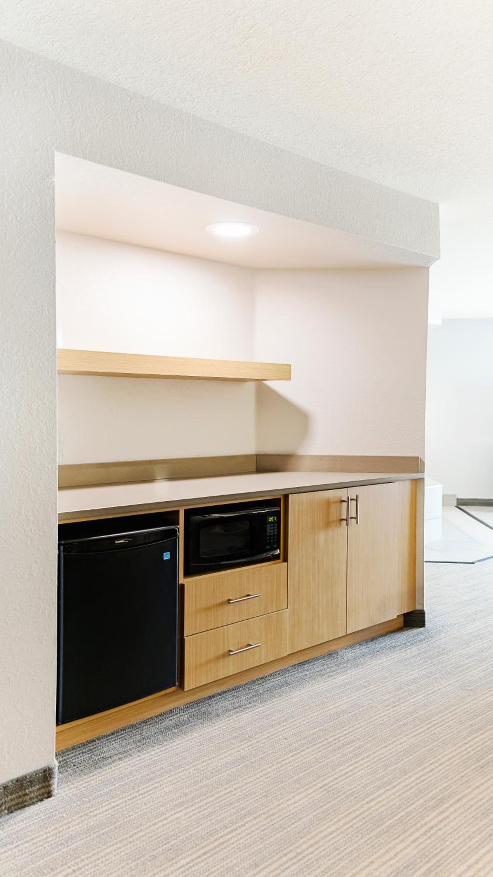 Country Inn & Suites by Radisson, Appleton Airport - Fox River Mall Area gallery photo in Appleton, WI — image 40
