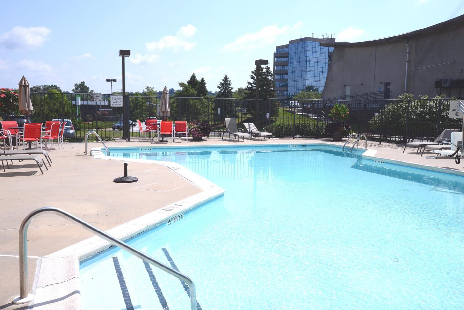 Holiday Inn Timonium by IHG property views in Timonium, MD — gallery photo 3