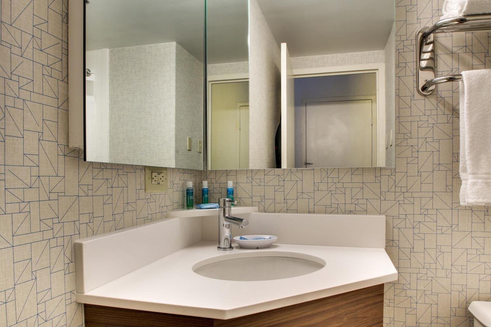 Holiday Inn Express Poughkeepsie by IHG gallery photo in Poughkeepsie, NY — image 18