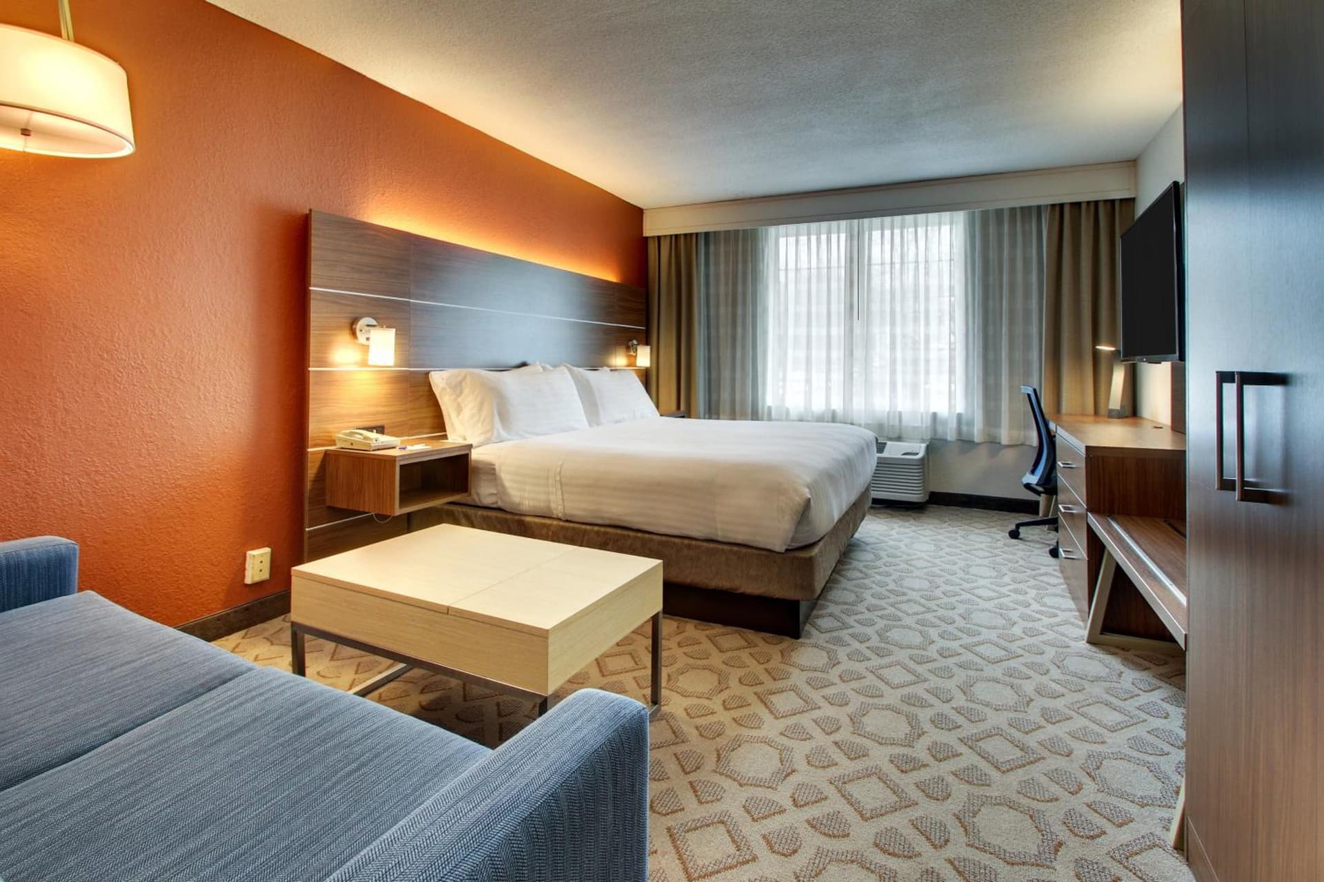 Holiday Inn Express Poughkeepsie by IHG property views in Poughkeepsie, NY — gallery photo 3