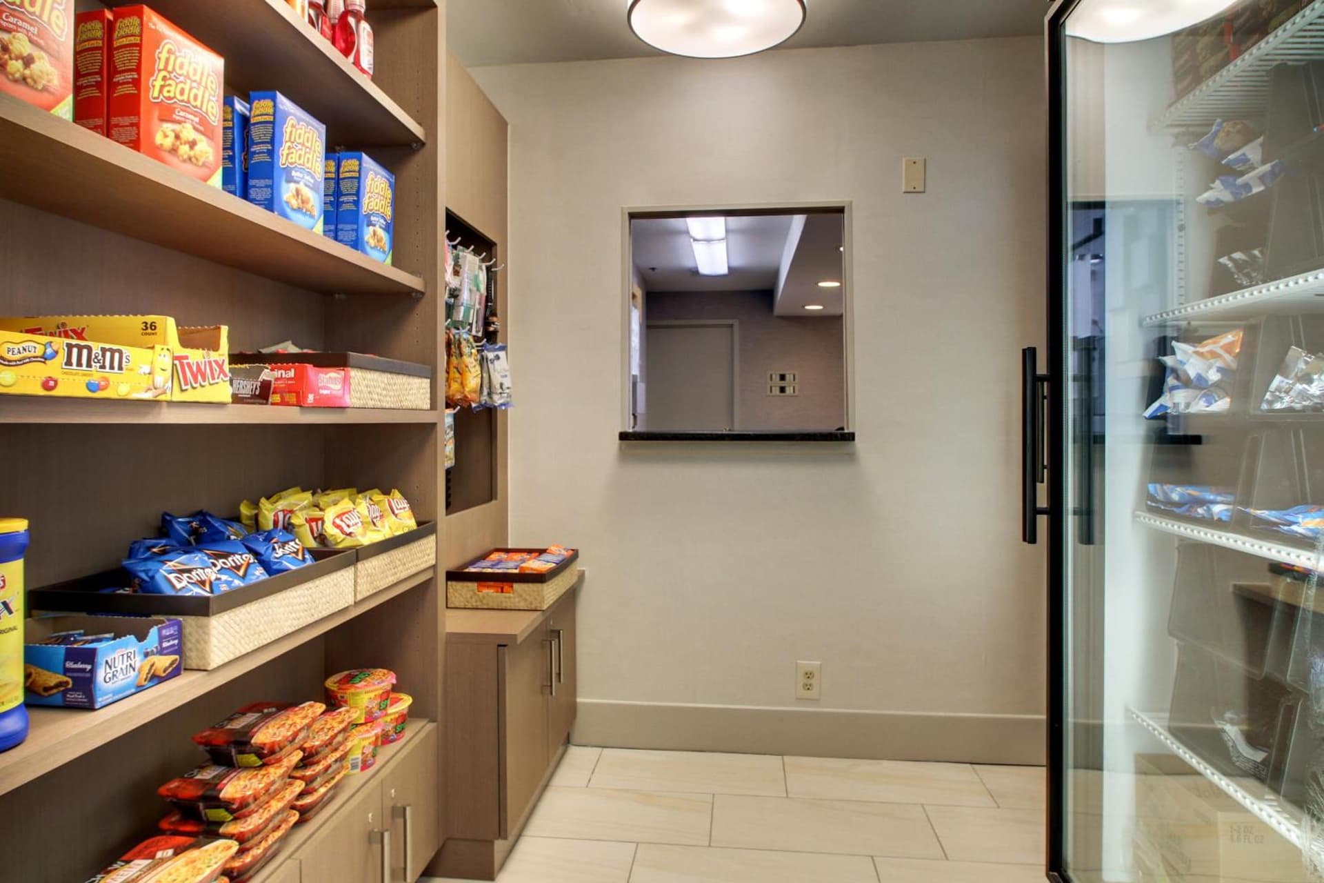 Holiday Inn Express Poughkeepsie by IHG interior in Poughkeepsie, NY — gallery photo 2