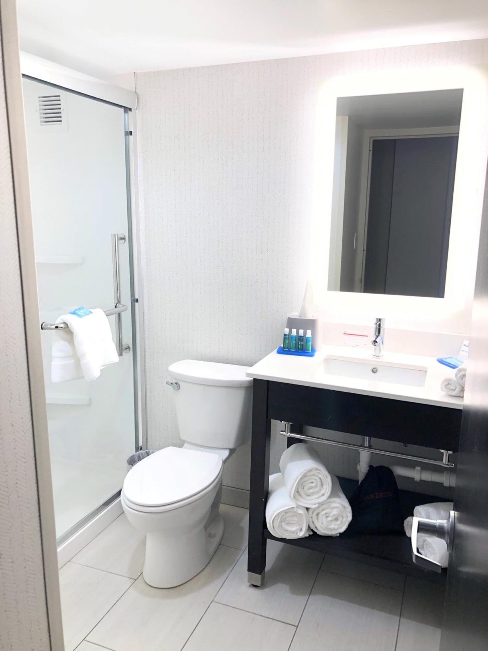 Holiday Inn Express Richmond - Midtown by IHG gallery photo in Richmond, VA — image 47