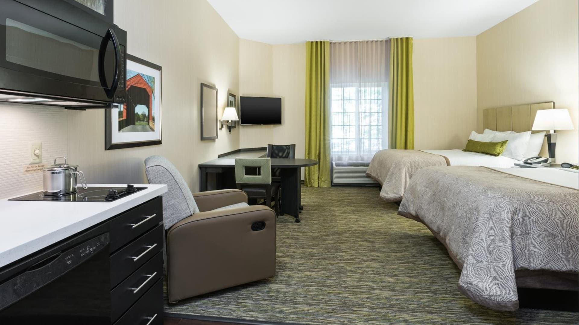 Candlewood Suites Grove City - Outlet Center by IHG gallery photo in Grove City, PA — image 7