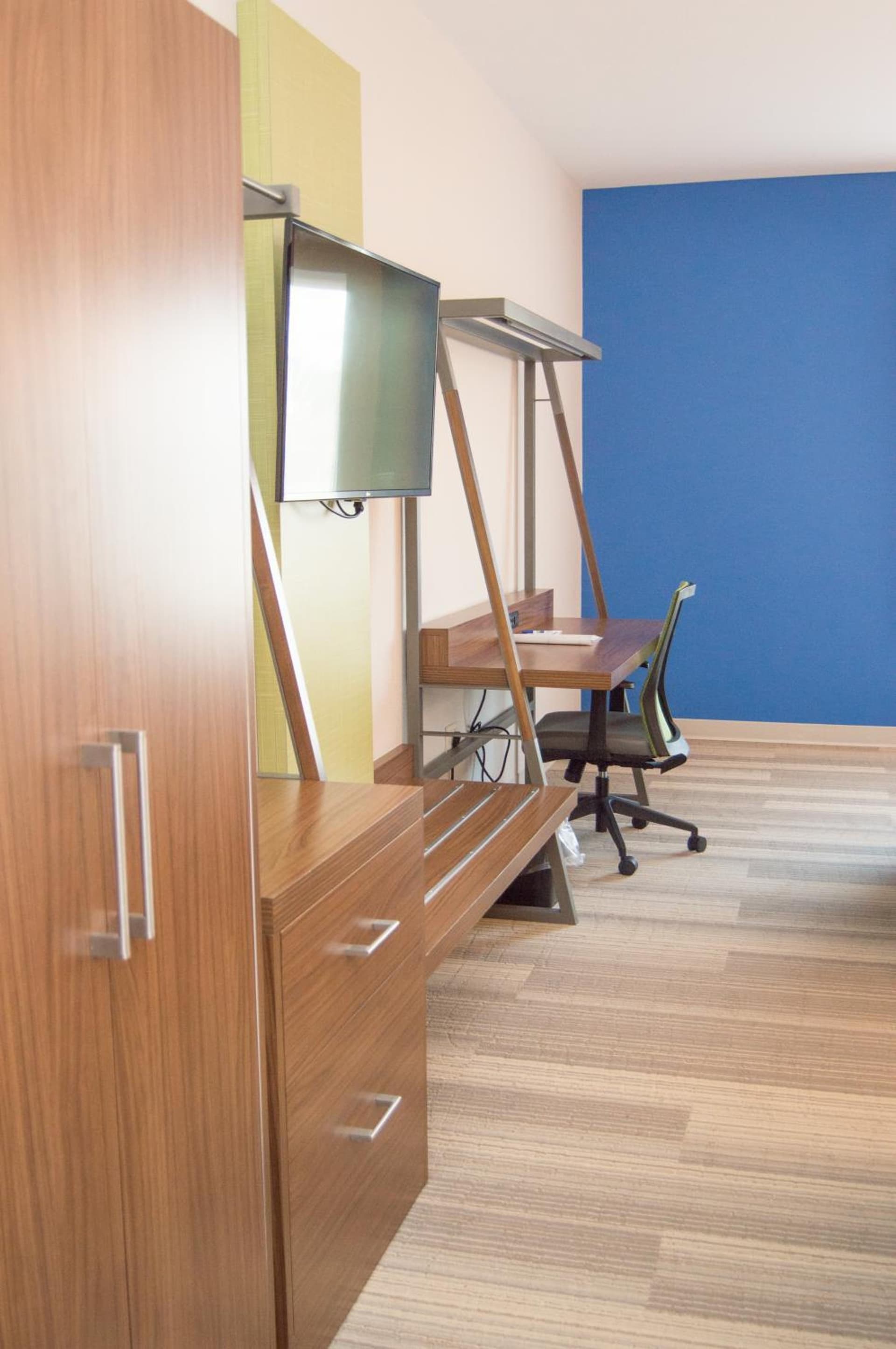 Holiday Inn Express Slidell by IHG gallery photo in Slidell, LA — image 12
