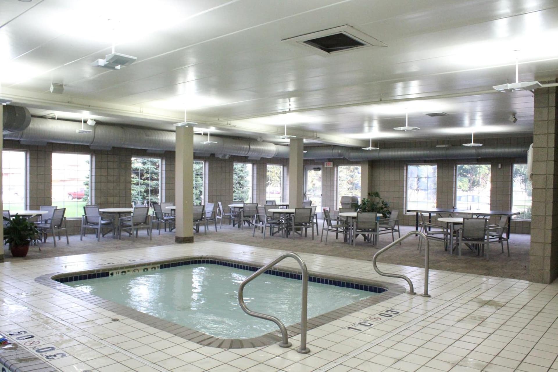 Holiday Inn Express and Suites St. Cloud by IHG gallery photo in Saint Cloud, MN — image 53
