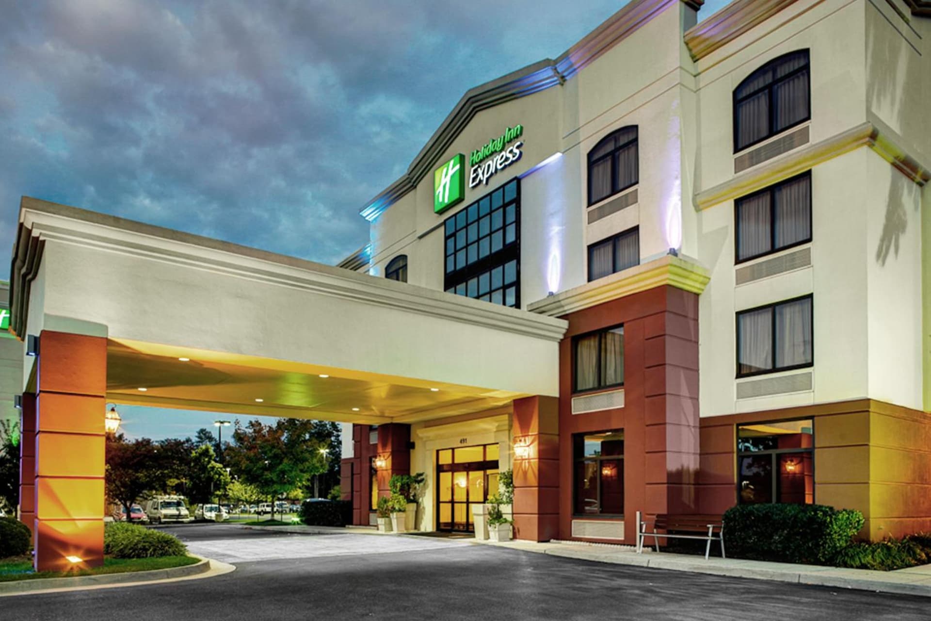 Holiday Inn Express Richmond Airport by IHG featured exterior or lobby in Sandston, VA — similar hotel
