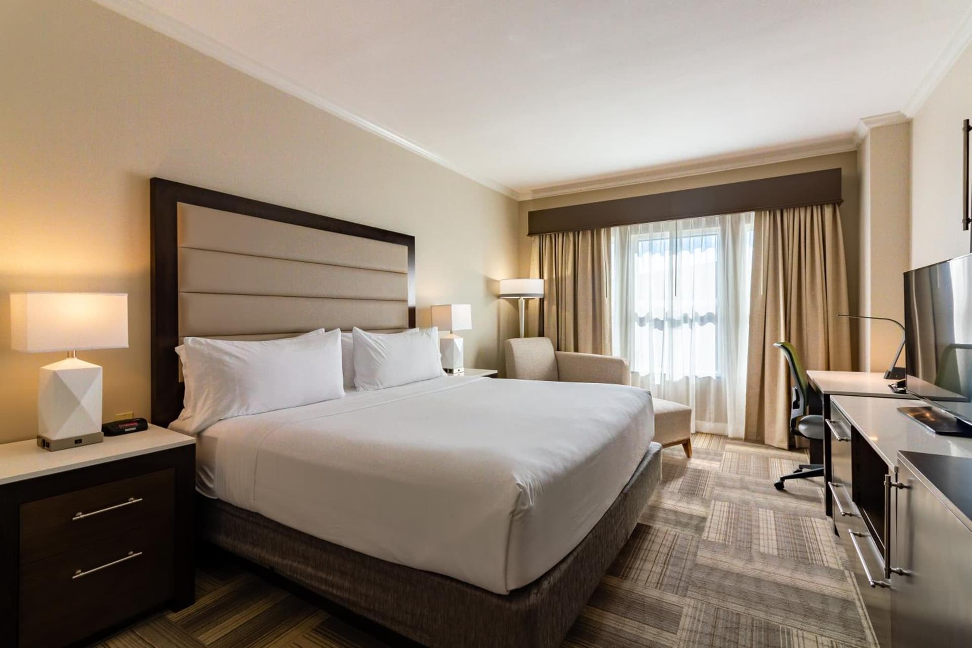 Holiday Inn Express Savannah - Historic District gallery photo in Savannah, GA — image 65