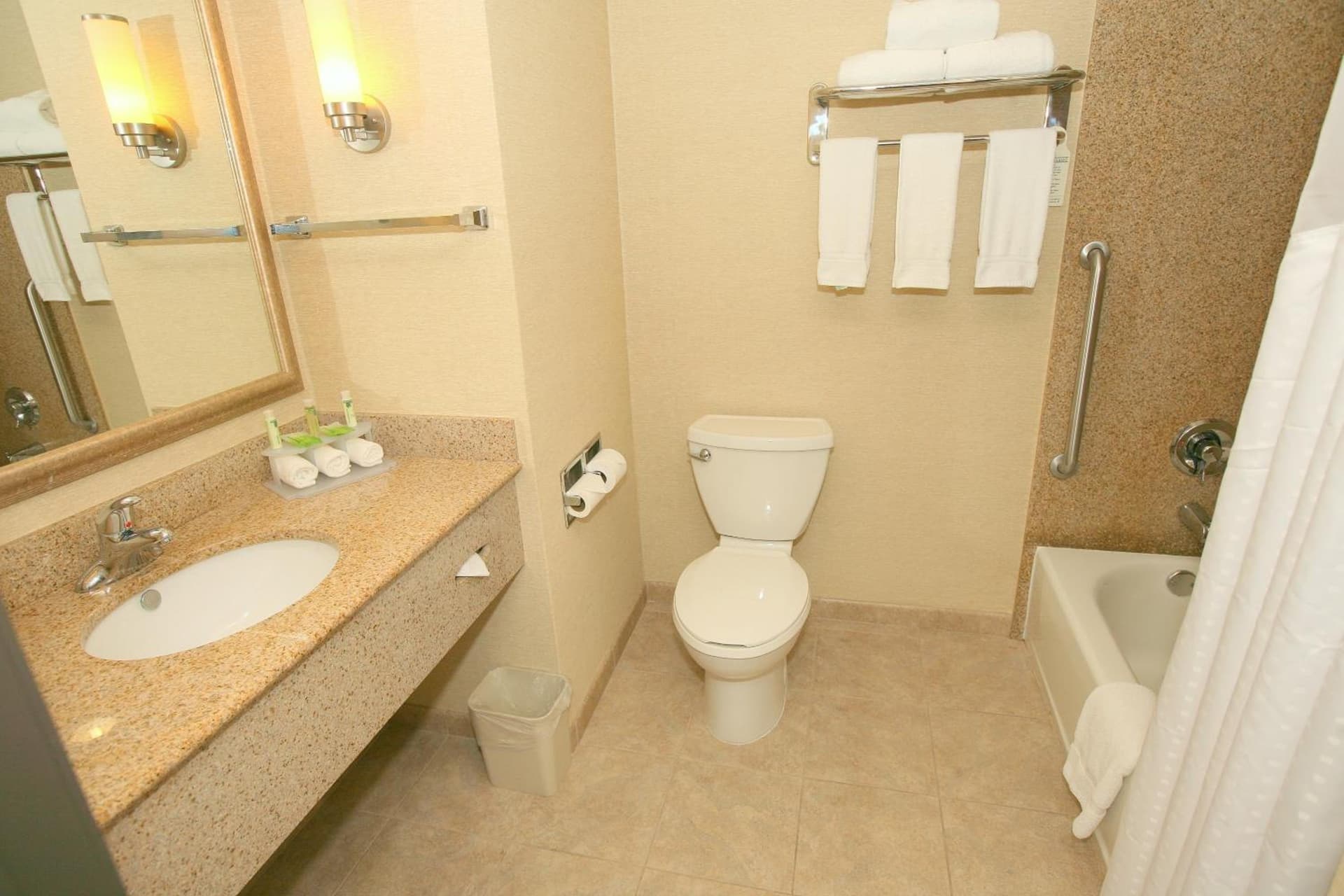 Holiday Inn Express San Diego South - Chula Vista by IHG gallery photo in Chula Vista, CA — image 60