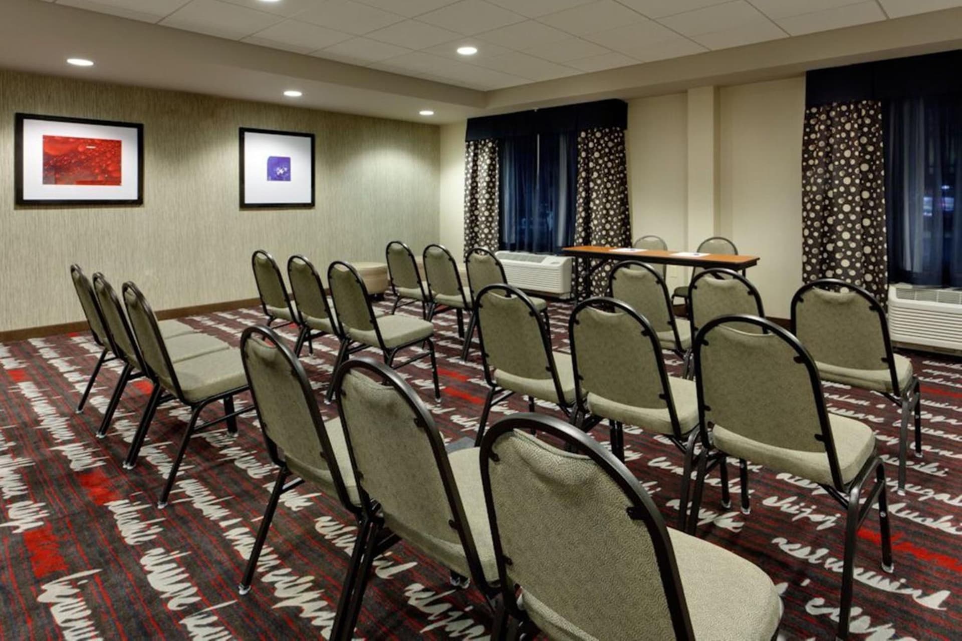 Holiday Inn Express & Suites Northeast by IHG gallery photo in York, PA — image 4