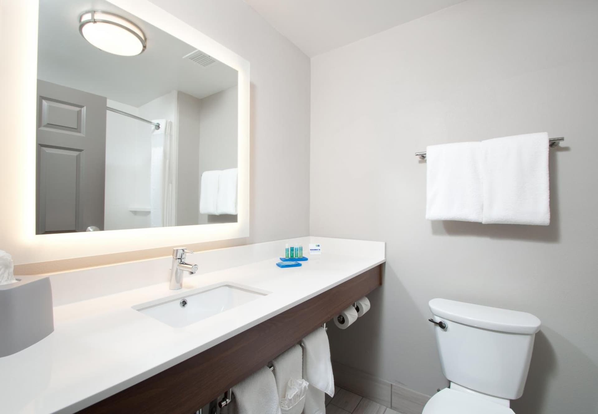 Holiday Inn Express Quantico - Stafford by IHG gallery photo in Stafford, VA — image 34