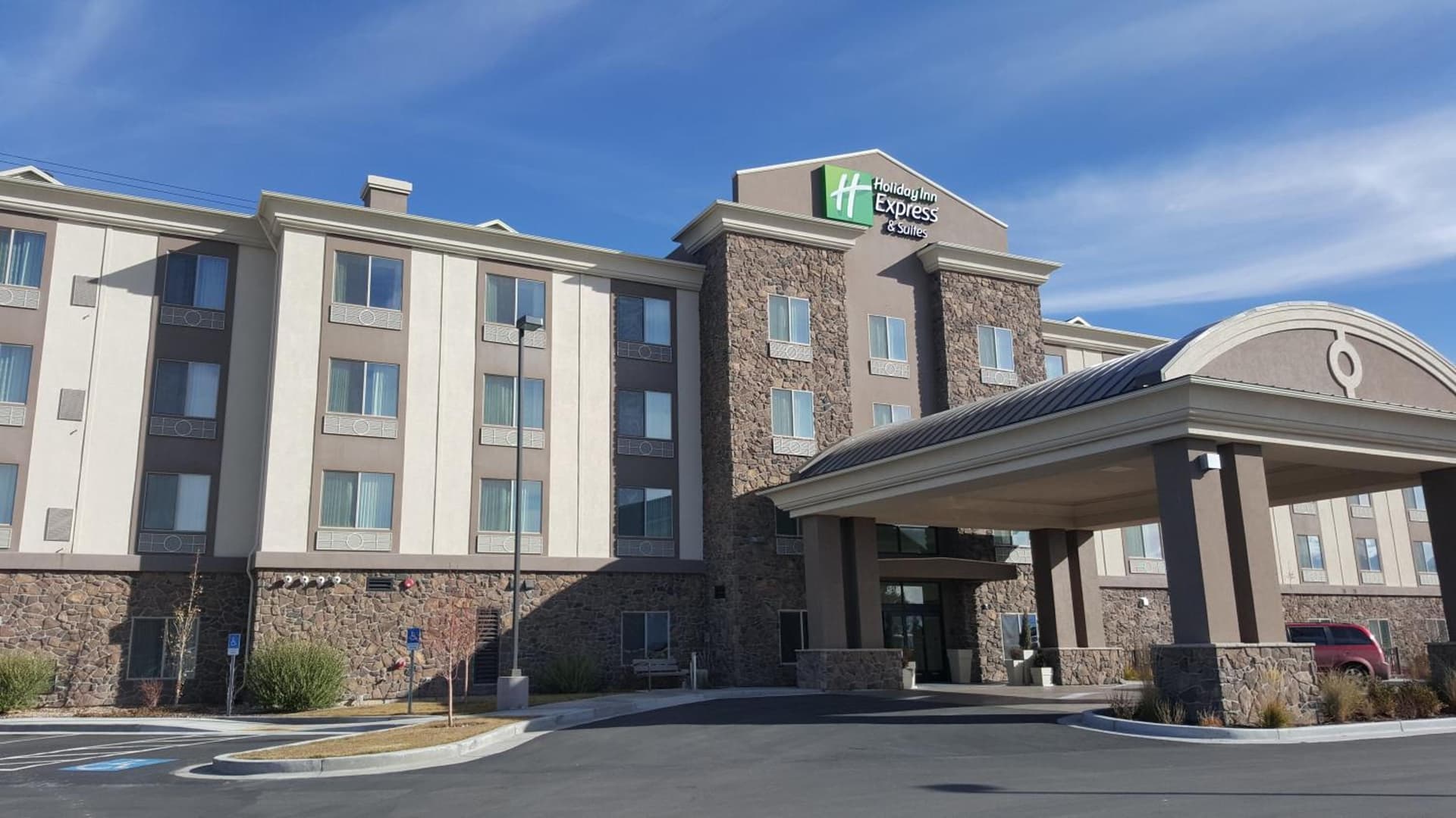 Holiday Inn Express & Suites Springville-South Provo Area by IHG exterior or lobby in Springville, UT — main listing photo