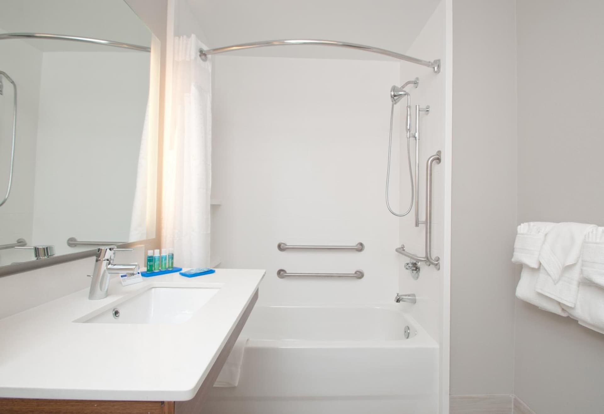 Holiday Inn Express Quantico - Stafford by IHG gallery photo in Stafford, VA — image 29