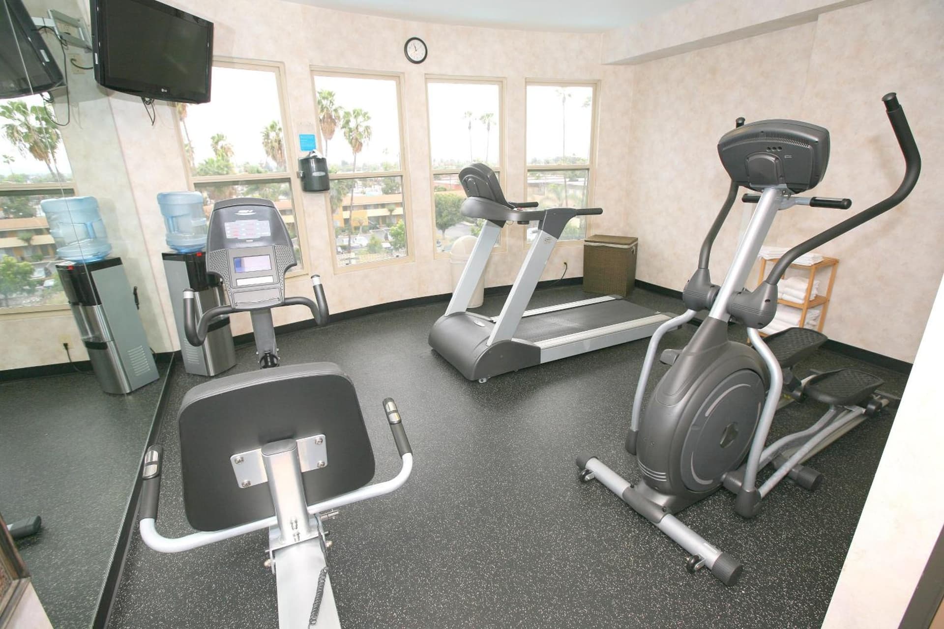 Holiday Inn Express San Diego South - Chula Vista by IHG gallery photo in Chula Vista, CA — image 64