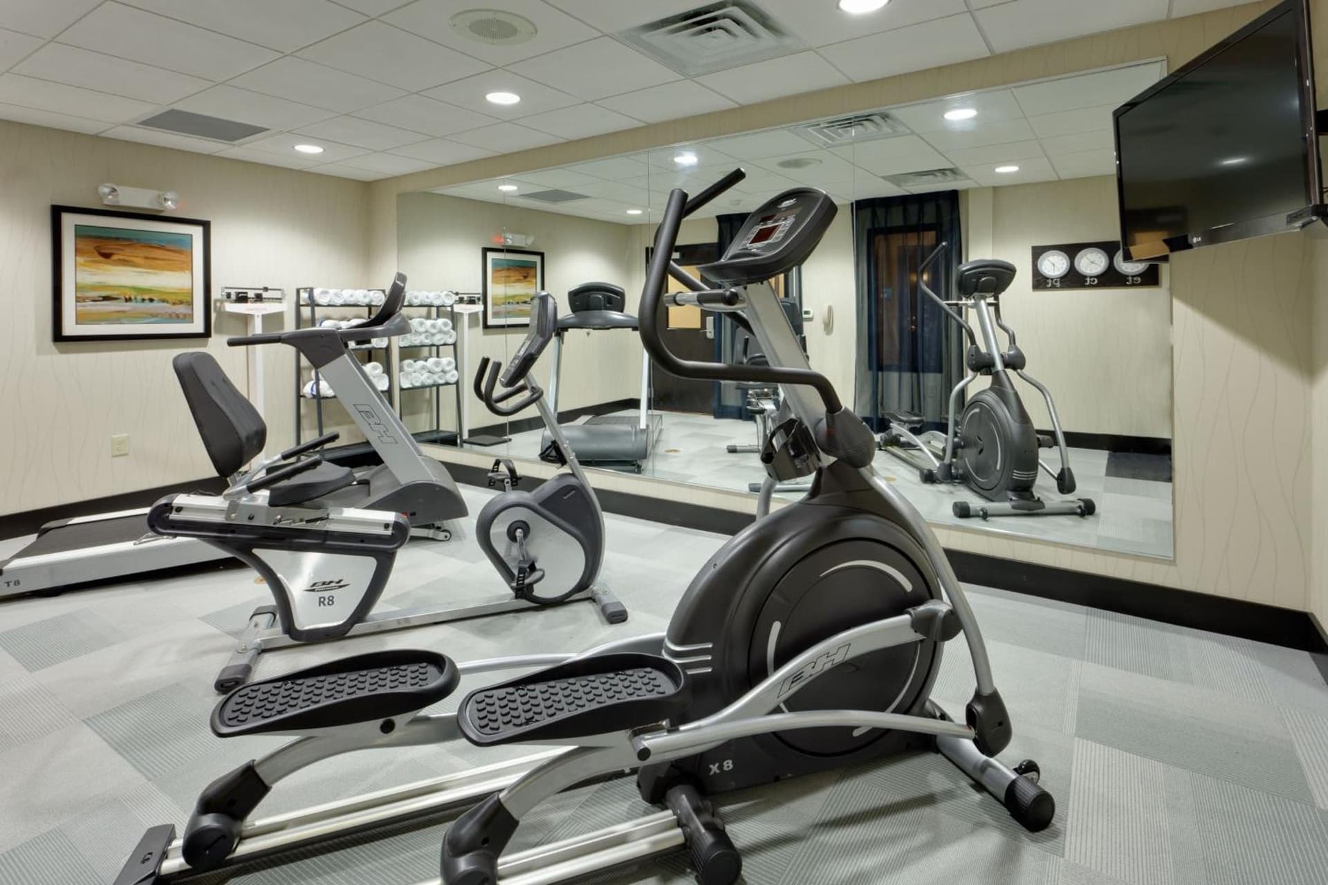 Holiday Inn Express & Suites Northeast by IHG property views in York, PA — gallery photo 3