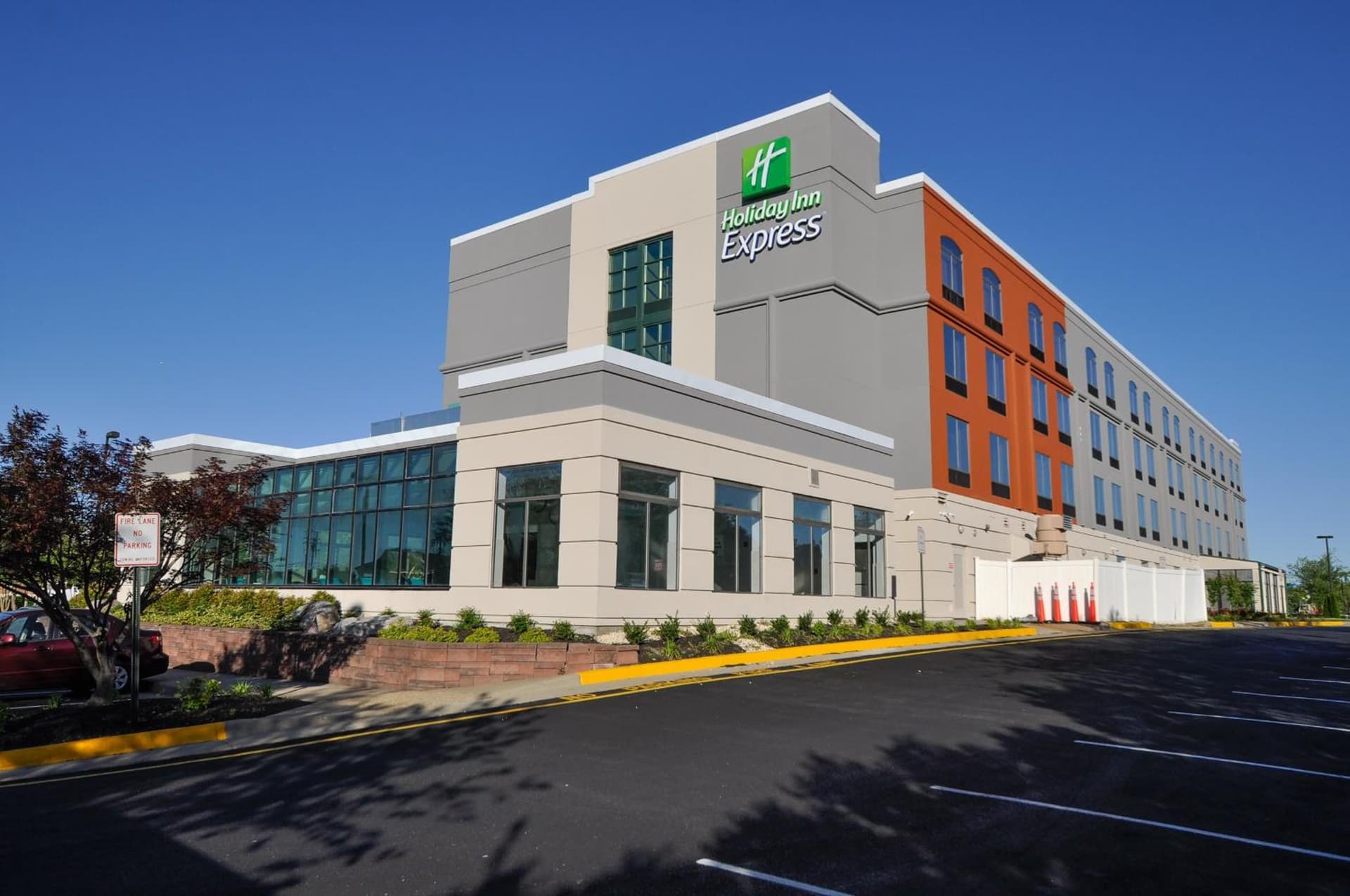 Holiday Inn Express Quantico - Stafford by IHG gallery photo in Stafford, VA — image 10