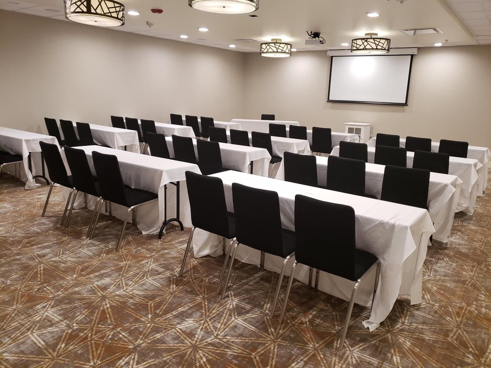 Holiday Inn Tacoma Mall by IHG gallery photo in Tacoma, WA — image 35