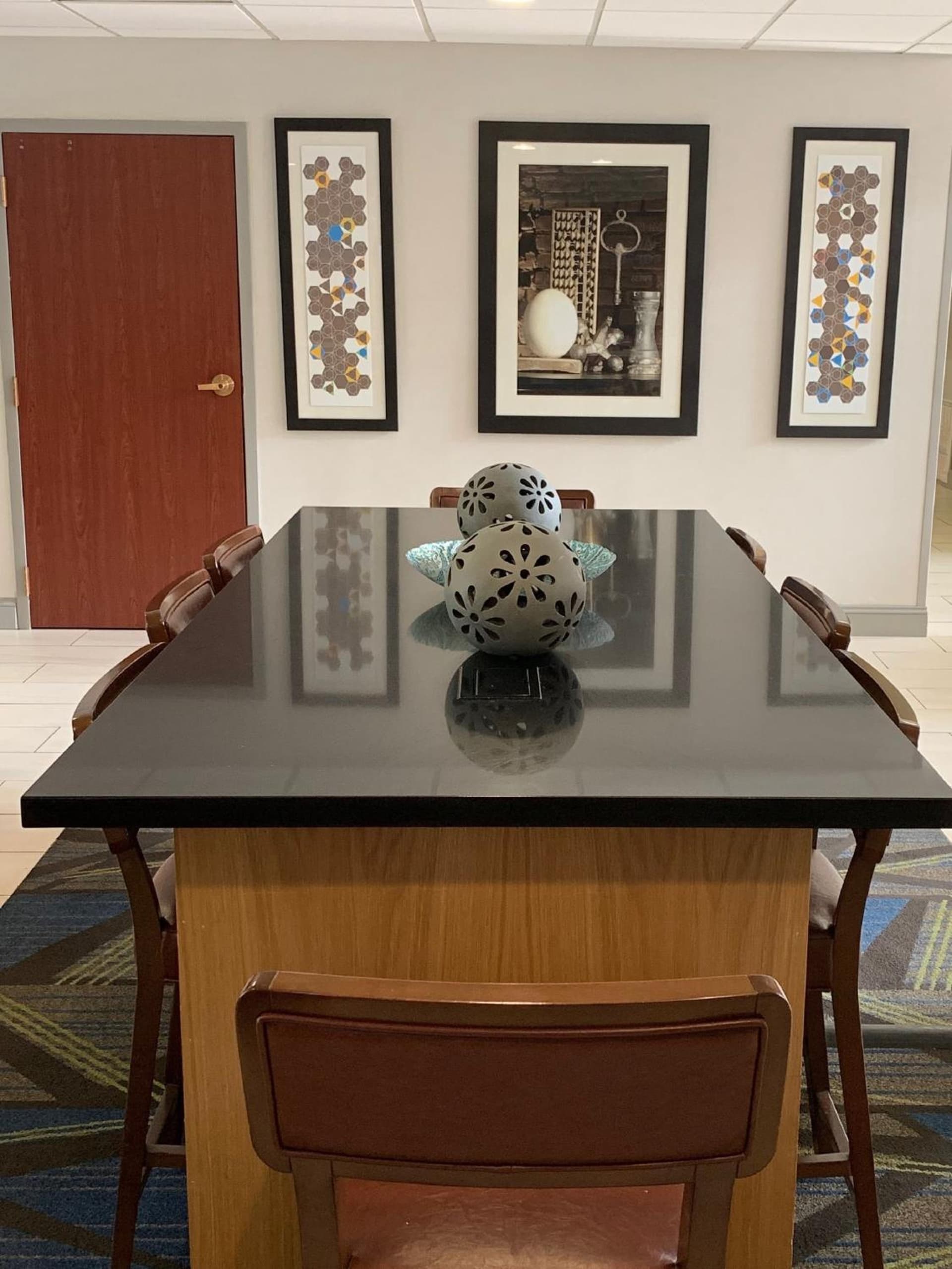 Holiday Inn Express & Suites Charlotte Arpt-Belmont by IHG gallery photo in Belmont, NC — image 9