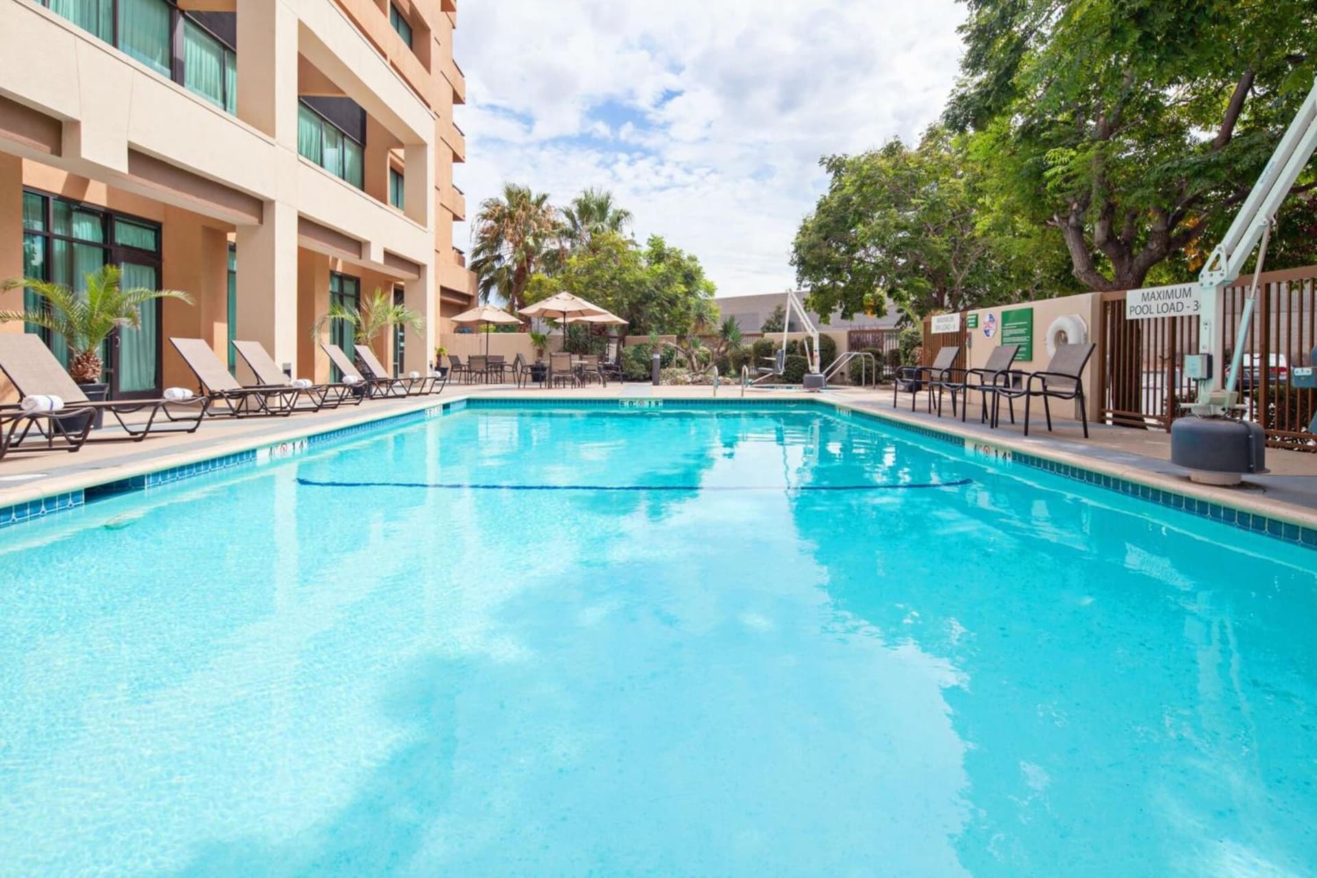 Holiday Inn Palmdale-Lancaster by IHG gallery photo in Palmdale, CA — image 29