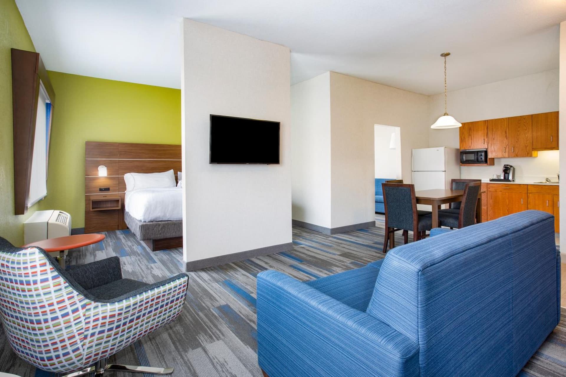 Holiday Inn Express Kansas City - at the Legends! by IHG gallery photo in Kansas City, KS — image 12