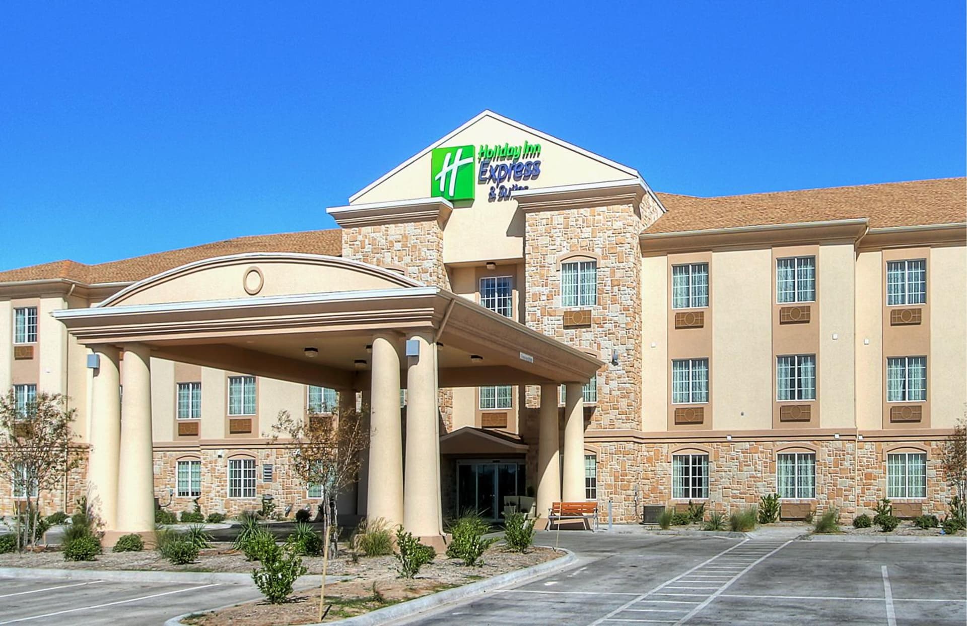 Spark by Hilton Pecos featured exterior or lobby in Pecos — similar hotel