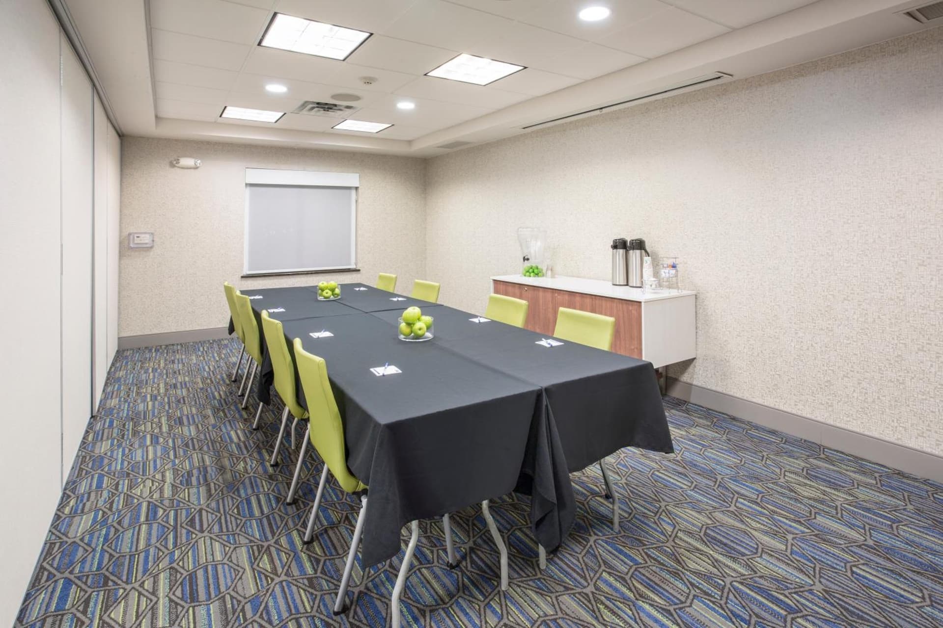 Holiday Inn Express Kansas City - at the Legends! by IHG gallery photo in Kansas City, KS — image 41