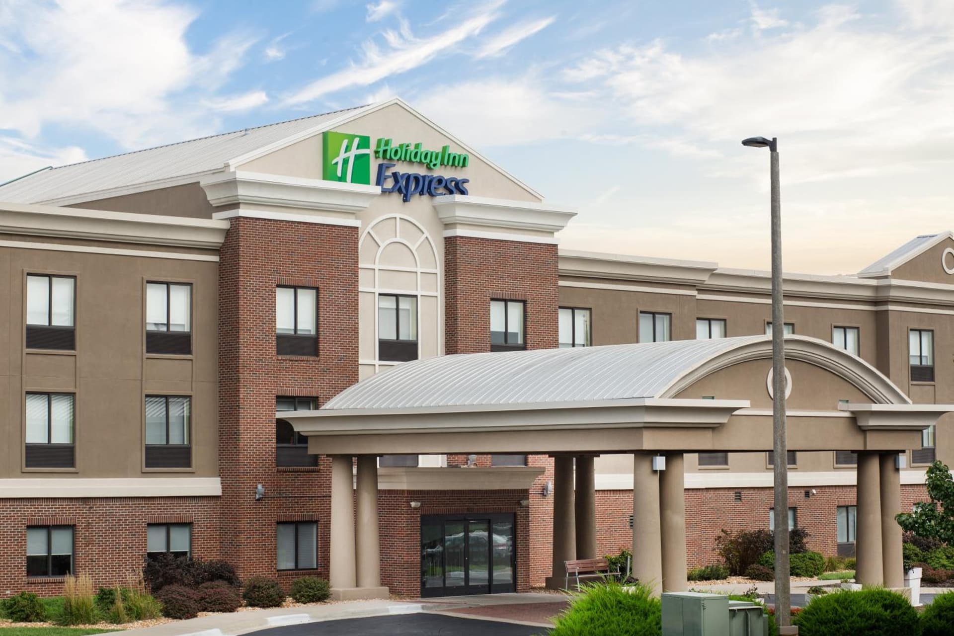 Holiday Inn Express Kansas City - at the Legends! by IHG gallery photo in Kansas City, KS — image 25