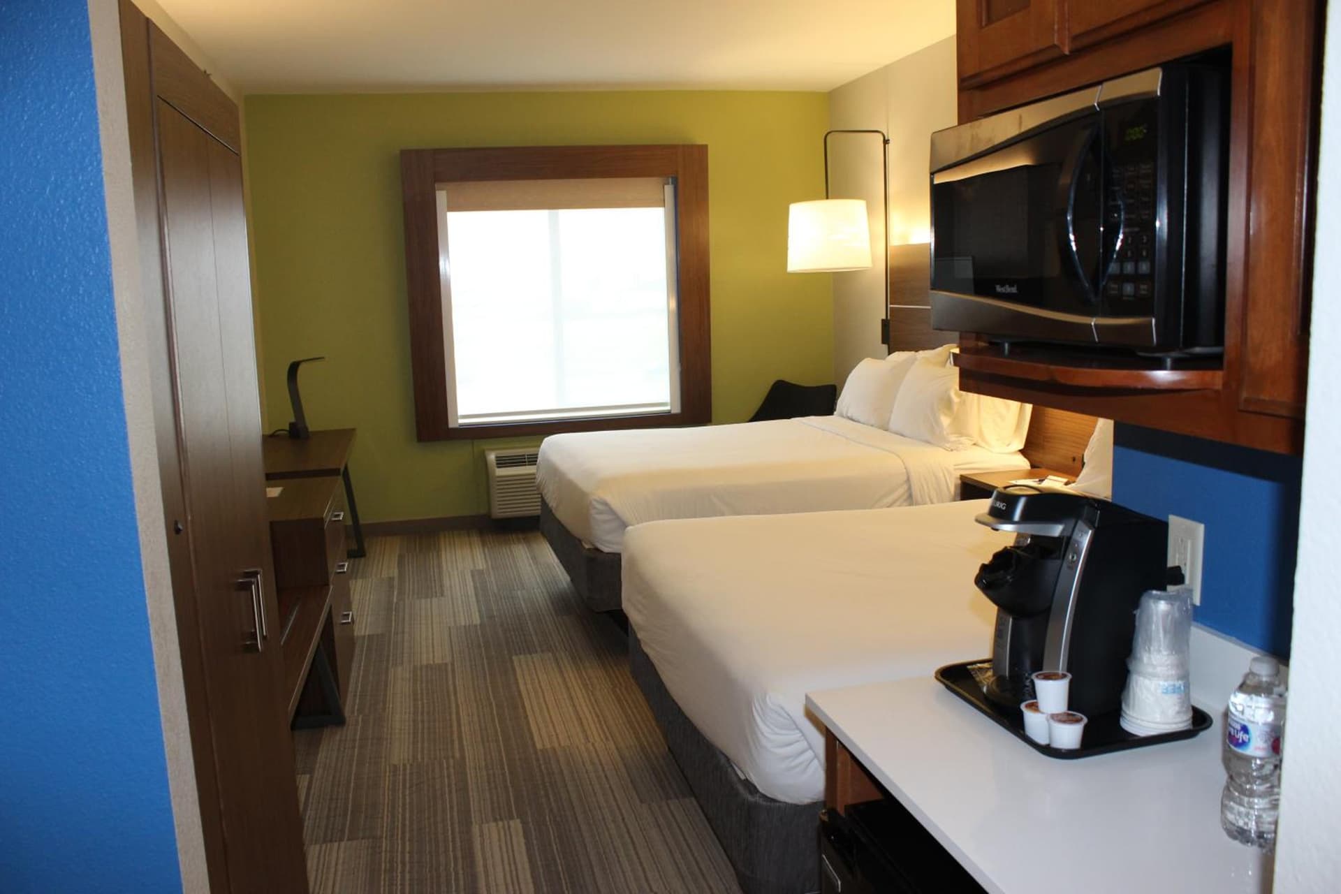 Holiday Inn Express Hotel & Suites Mansfield by IHG gallery photo in Mansfield, TX — image 6