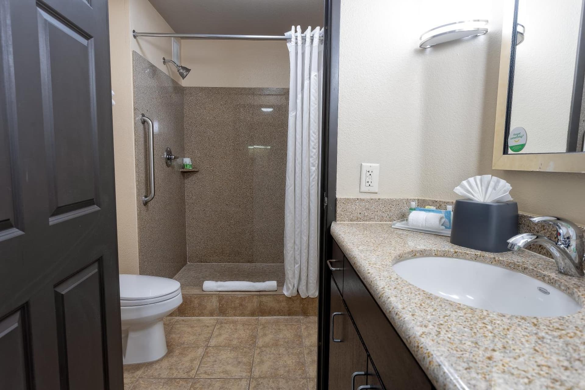Holiday Inn Oceanside Marina Camp Pendleton by IHG gallery photo in Oceanside, CA — image 10