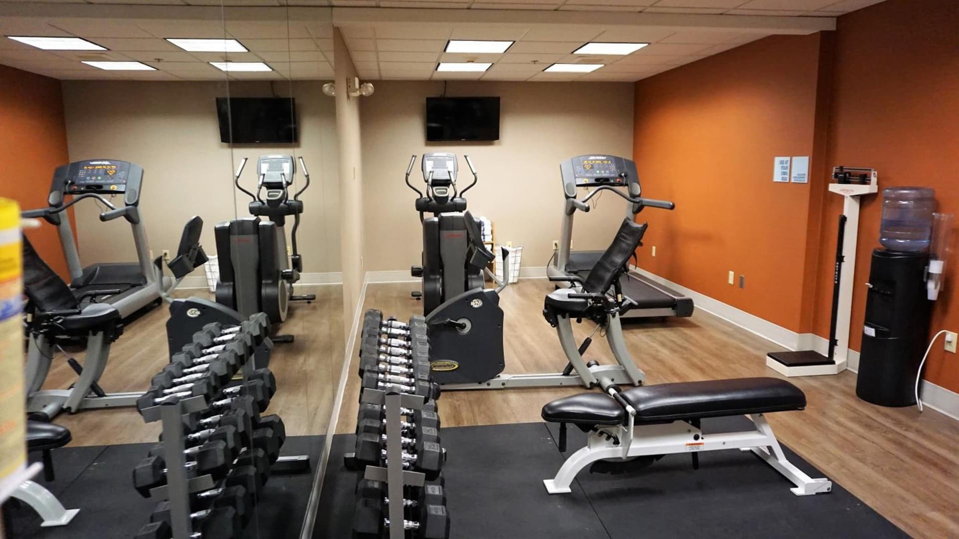 Holiday Inn Express & Suites Gibson by IHG gallery photo in New Milford — image 28