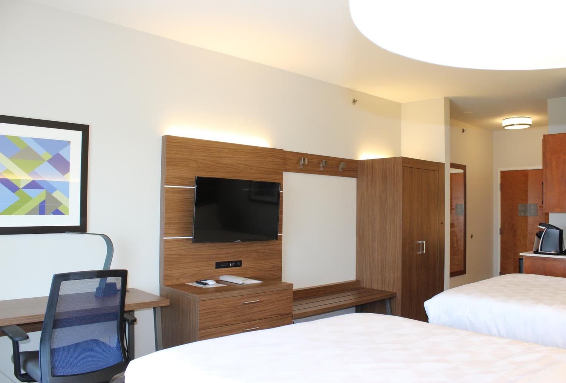 Holiday Inn Express Hotel & Suites Mansfield by IHG gallery photo in Mansfield, TX — image 32