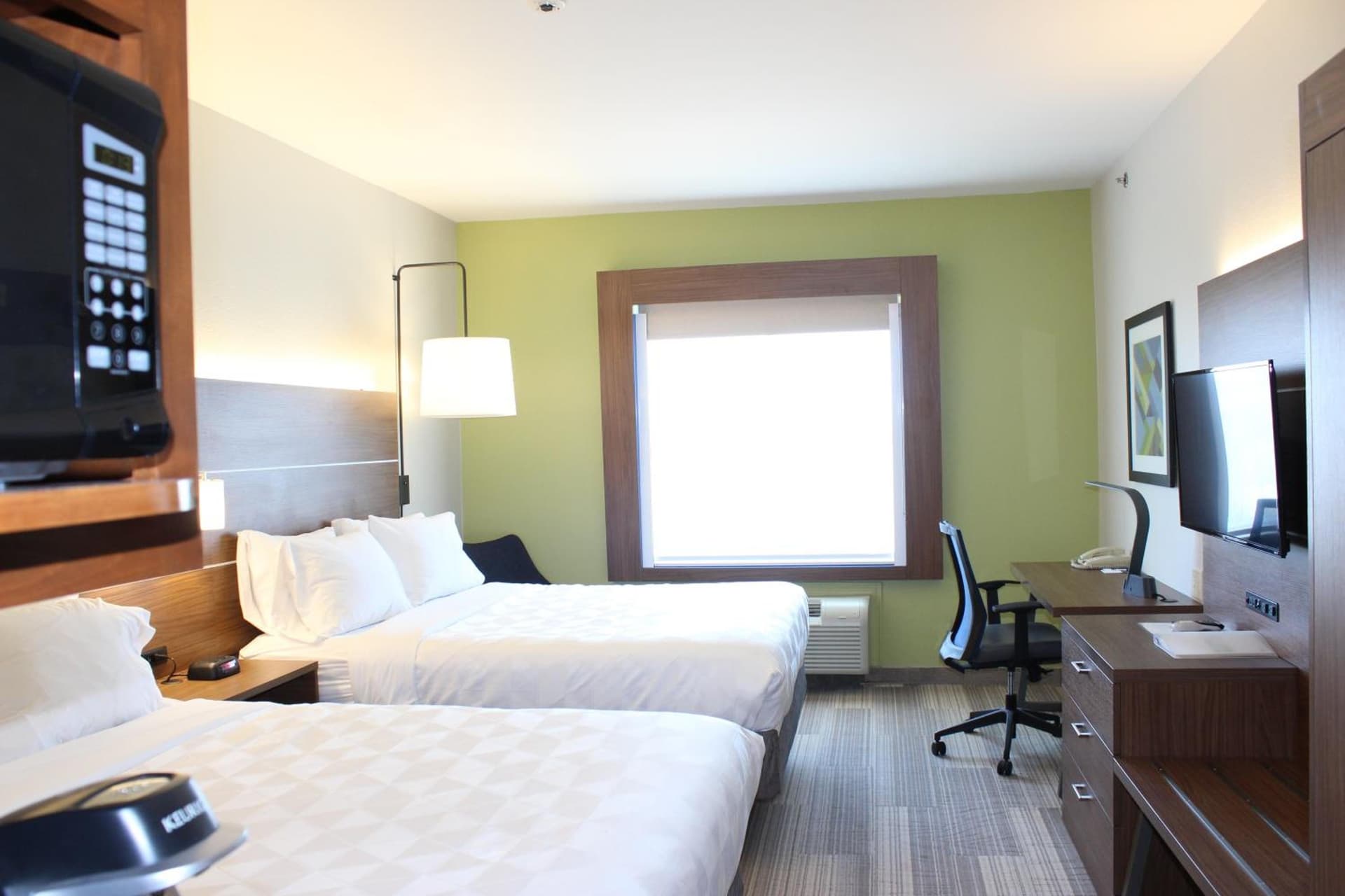 Holiday Inn Express Hotel & Suites Mansfield by IHG gallery photo in Mansfield, TX — image 36